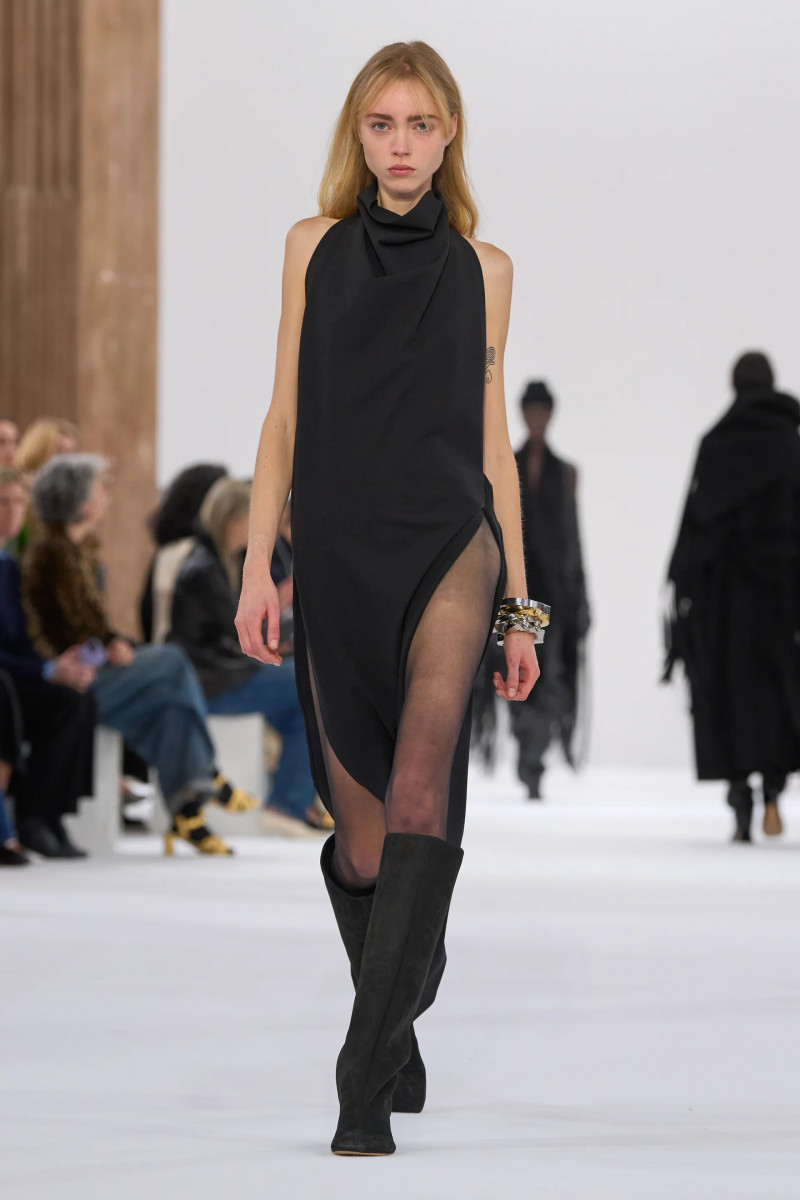 00009-sportmax-fall-2025-ready-to-wear-credit-gorunway.webp