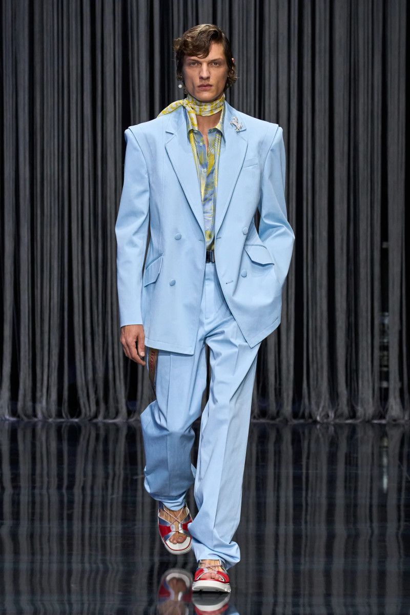 00022-ferrari-spring-2023-ready-to-wear-credit-gorunway.webp