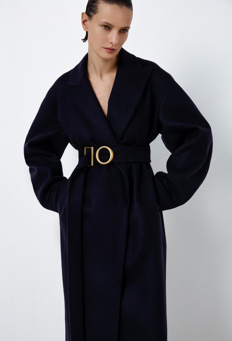 mantu-fall-25-rtw-r-ho-003.jpeg