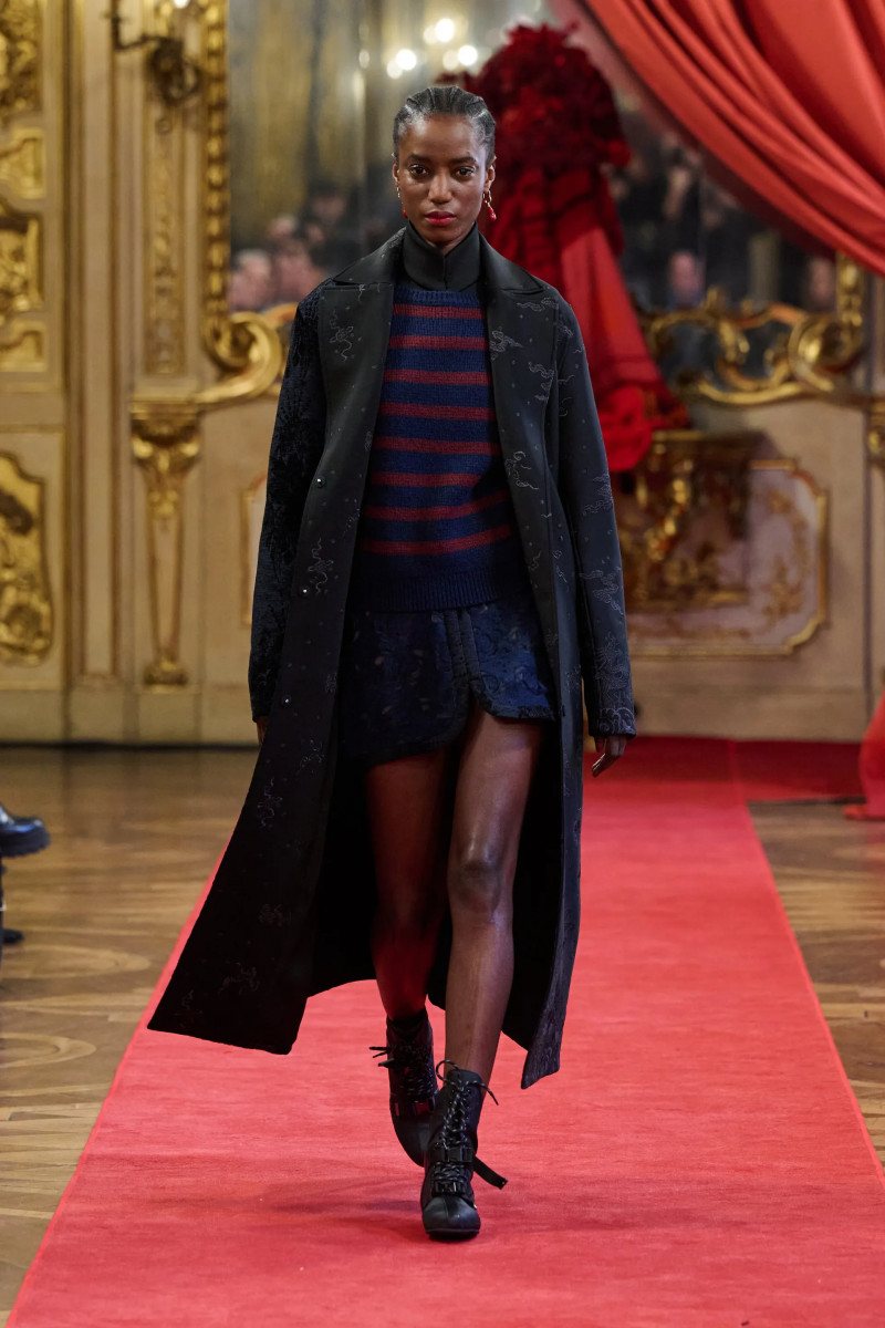 00026-hui-fall-2025-ready-to-wear-credit-brand.webp