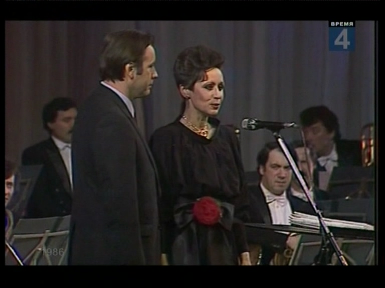 Концерт советской песни в ГЦКЗ Россия (1986).mpg_20250304_221443.750.jpg