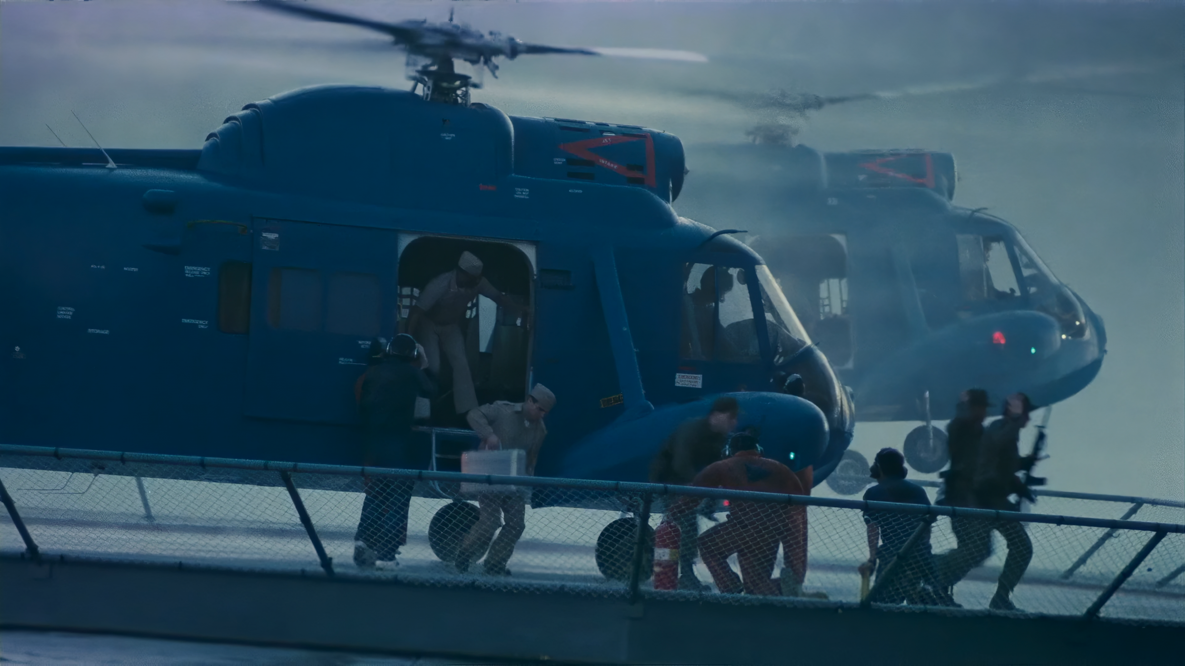 The Abyss (1989) Special Edition Open Mate UHD SDR Restored in 2160p.mkv_snapshot_00.05.45.301.png