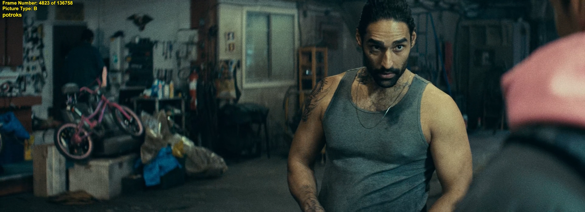 Locked.2025.1080p.AMZN.WEB-DLRip.ExKinoRay004823.png