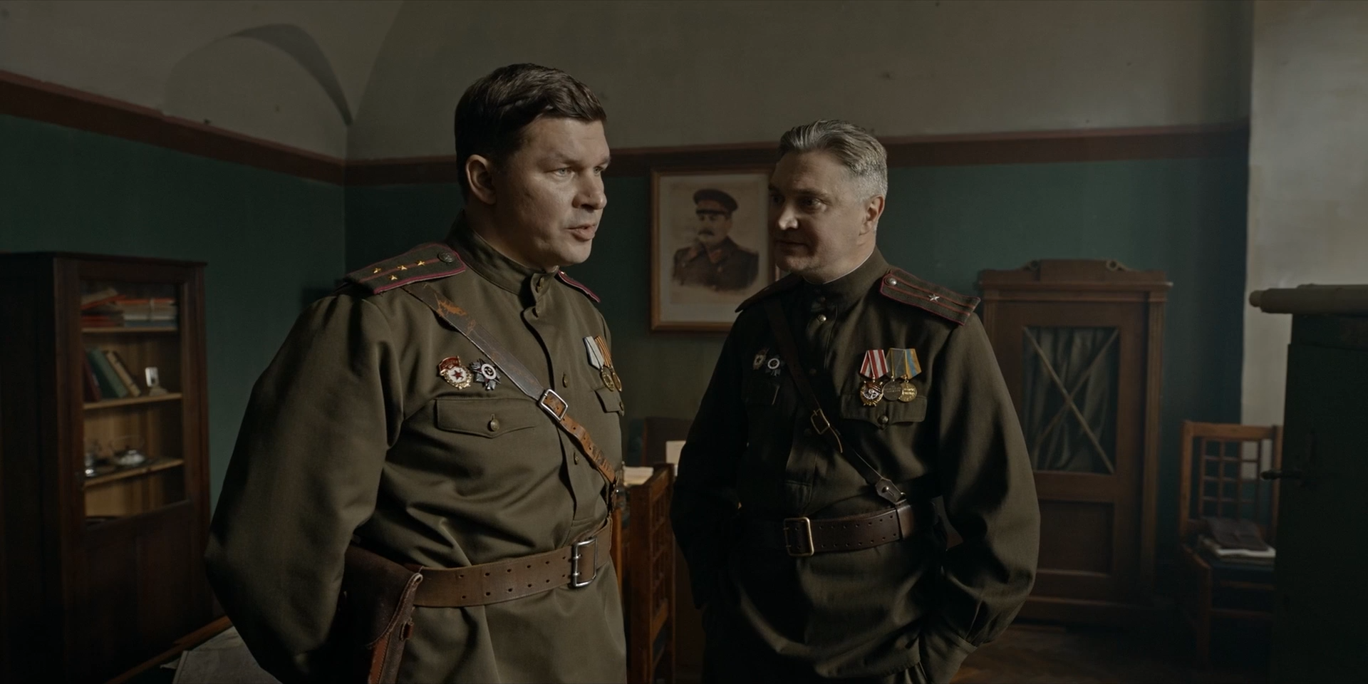 Na.sopkah.Manchzhurii.S01.E01.2025.WEB-DL.1080p.DenSBK.mkv_snapshot_08.04.png