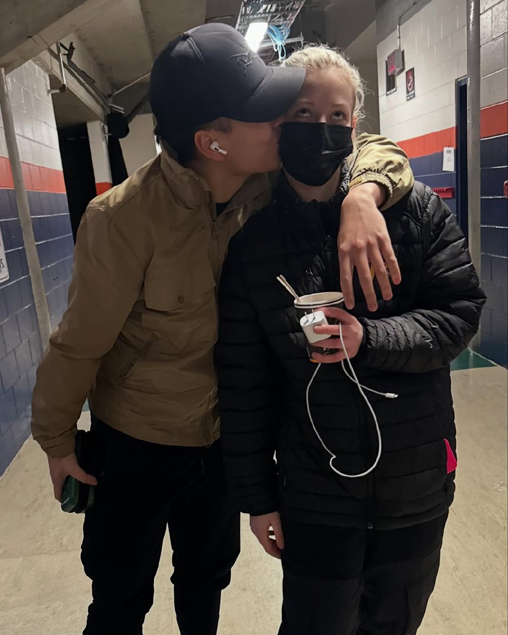 https://i2.imageban.ru/out/2025/05/22/19e778affe3d3edda499a1ba123aa1a2.jpg