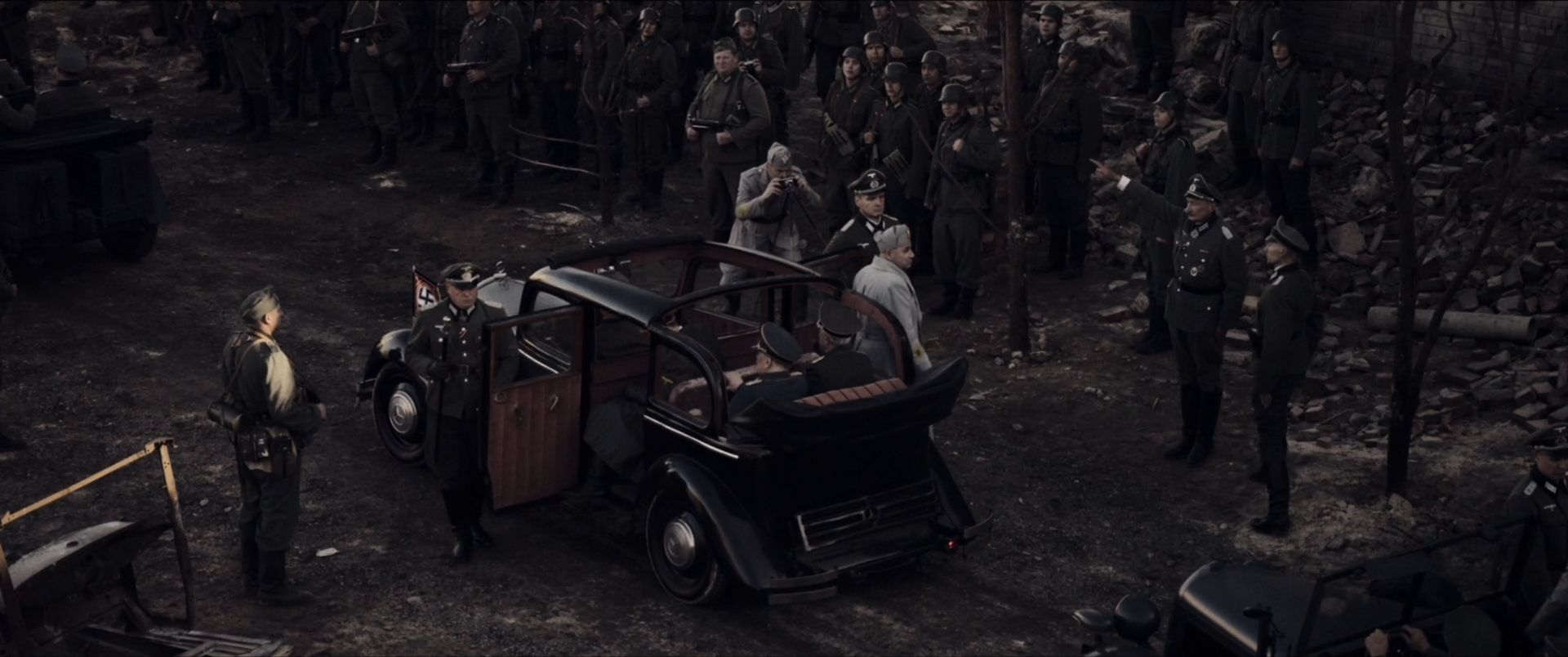 В списках не значился 2025 WEB-DL 1080p.mkv_snapshot_01.26.15.png