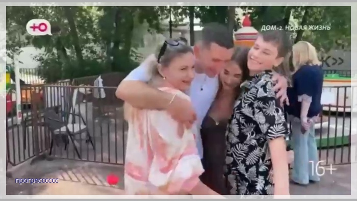 https://i2.imageban.ru/out/2025/07/15/ee5a2da824cca0e1e69b412a24698921.jpg