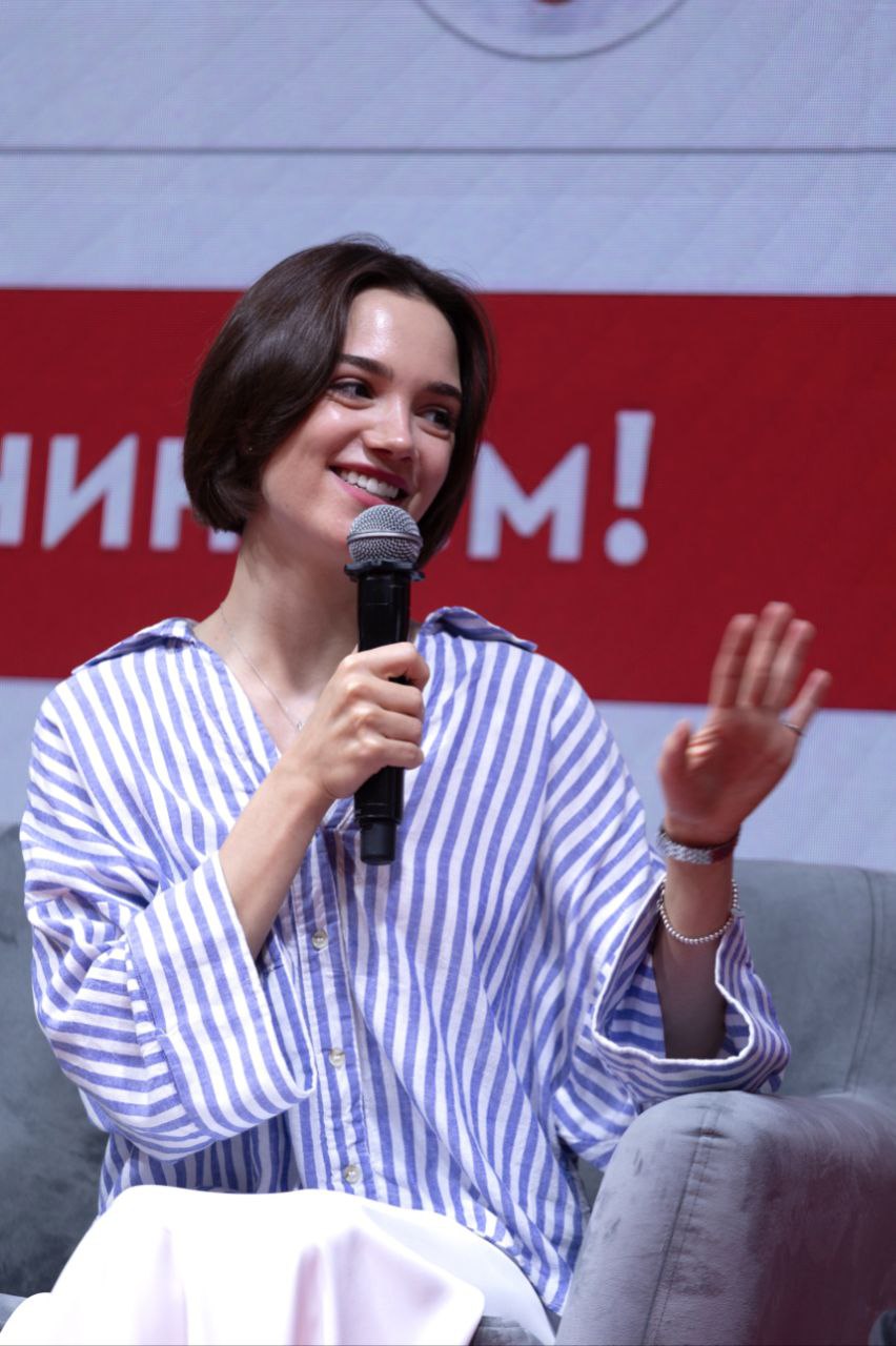https://i2.imageban.ru/out/2025/08/10/caf92bad9837b2b1691d4fcd19ca7a20.jpeg