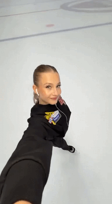 https://i2.imageban.ru/out/2025/08/18/30d9d49a7c8752770db353c8a9490af1.gif