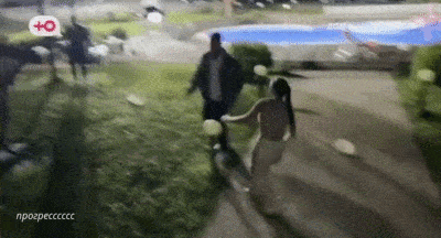 https://i2.imageban.ru/out/2025/08/20/7107d77643e1871040c5ec27dbd7d122.gif