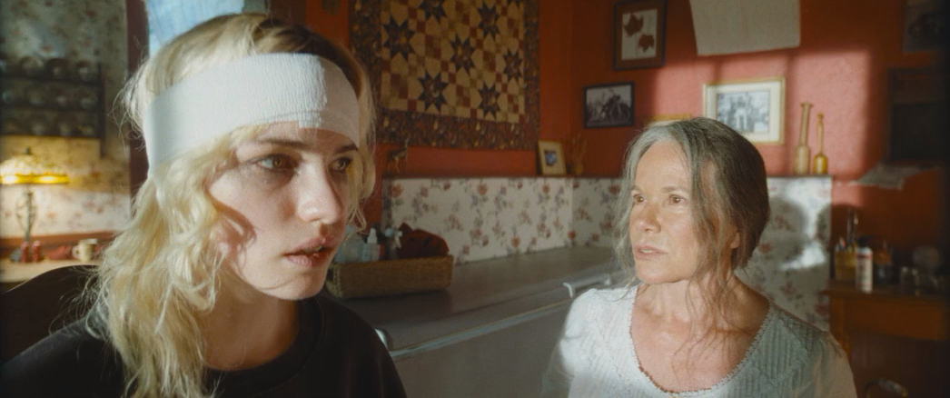 Сталкер (2023) HDRip-AVC__ivanes.mkv_20250828_115833.297.png