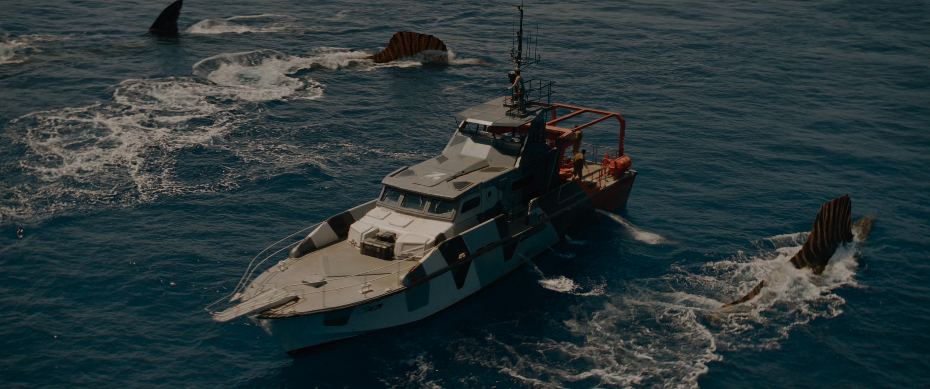Jurassic World Rebirth (2025) BDRip 2160p-NVENC 10 bit [HDR].mkv_snapshot_00.47.02.820.jpg