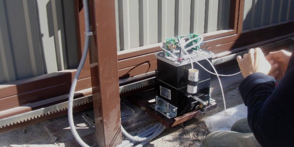 Где заказать качественный ремонт автоматических ворот и рольставней в Наро-Фоминске: услуги компании «Парма»