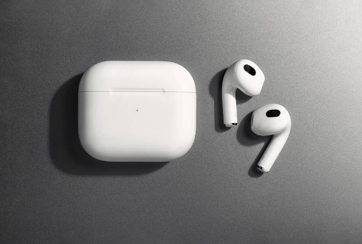 Обзор Apple AirPods Pro 3: новый звук, датчик пульса и странное решение с батареей