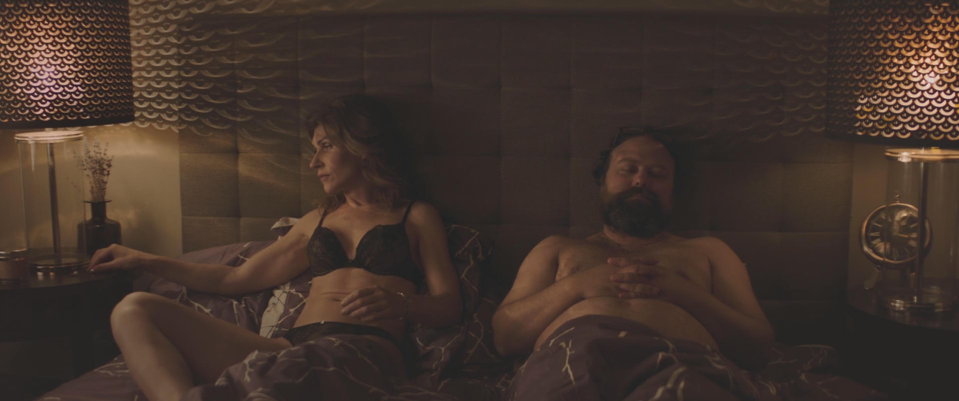 Светлана Камынина В постели 6 серия (2018) HD 1080.mp4_000003.929.jpg