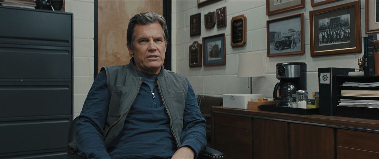 Weapons.2025.2xDUB.BDRip.720p.x264.seleZen.mkv_20251010_104623.647.png