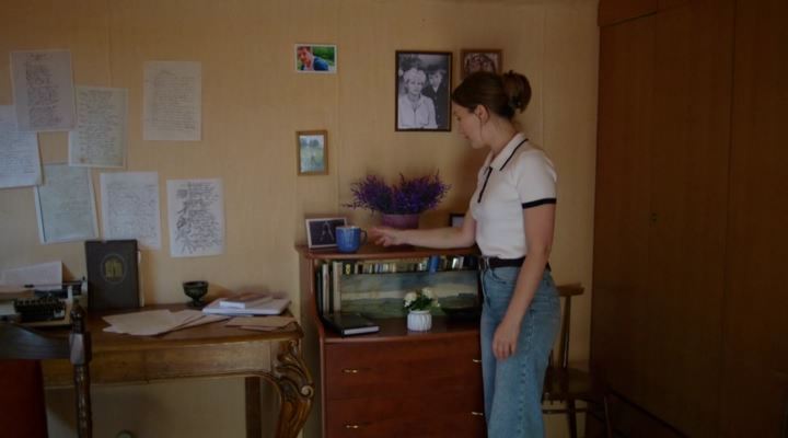 01. Один день для личной жизни.2025.WEB-DLRip.Files-x.avi_snapshot_04.34.png