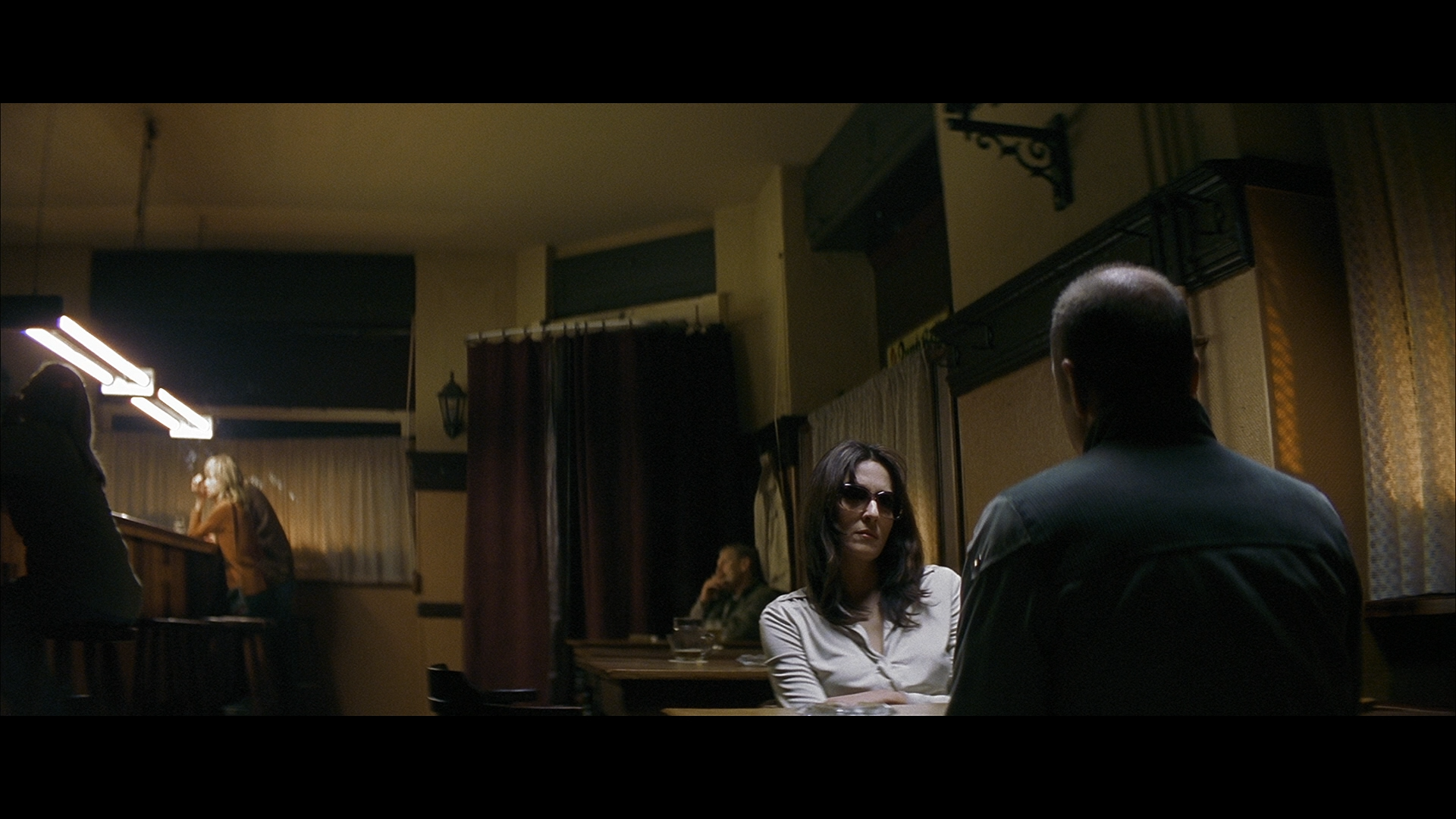 Leben der Anderen, Das (2006).mkv_snapshot_01.04.03_[2025.12.01_08.45.47].png