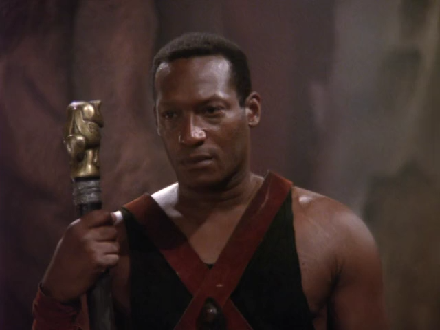 Beastmaster III - The Eye.Of Braxus (1996)_Web-DlRip-AVC_.mkv_snapshot_01.04.30.909.png