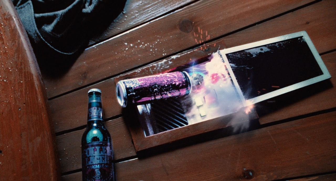 Машина времени в джакузи.2010.Theatrical Cut.BDRip 720p msltel.mkv_snapshot_00.17.59.271.jpg