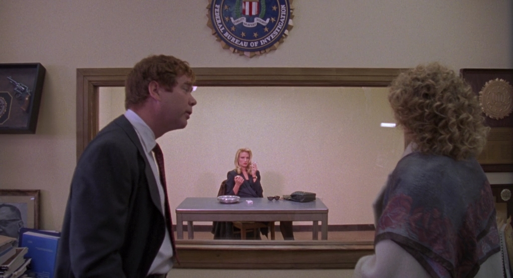 Часы отчаяния.1990.BDRip AVC msltel.mkv_snapshot_00.20.50.369.jpg