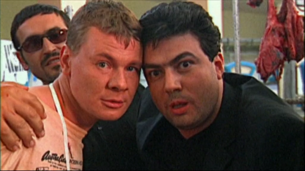 05 Шли по городу две свинки.mkv_snapshot_44.00.034.png