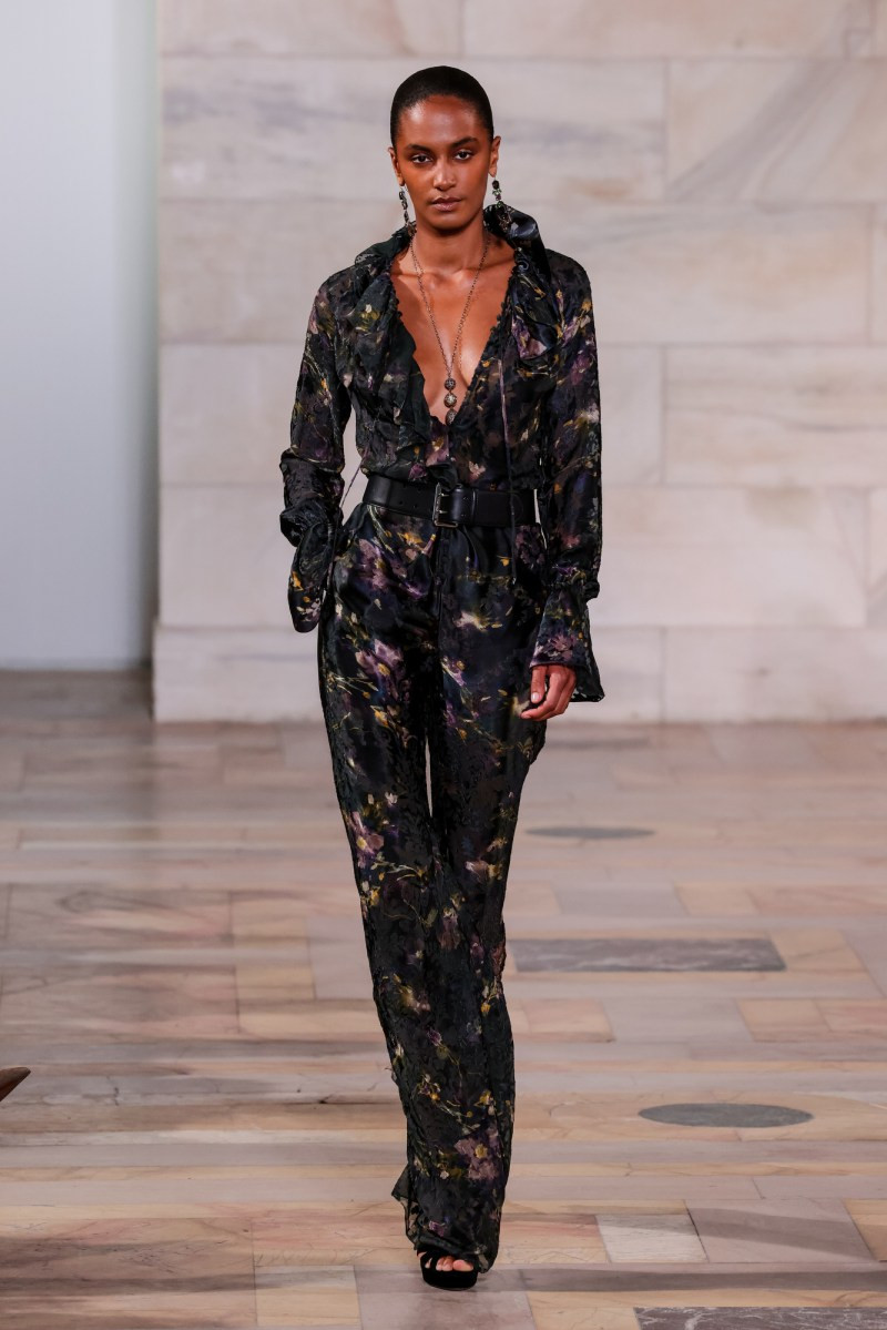 Ralph-Lauren-s25-rtw-runway-MO-030.jpg