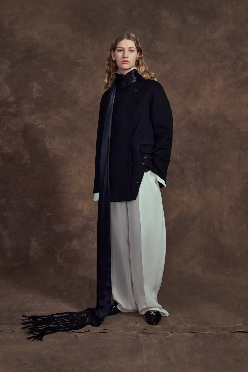 00043-ferragamo-pre-fall-2026-credit-brand.webp