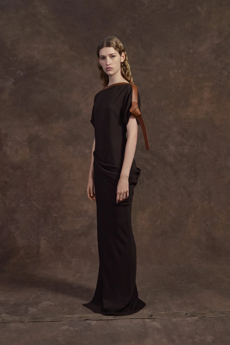 00023-ferragamo-pre-fall-2026-credit-brand.webp