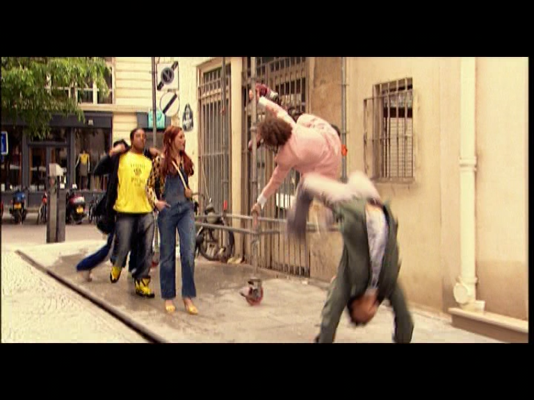 dvd_snapshot_00.06.360.png