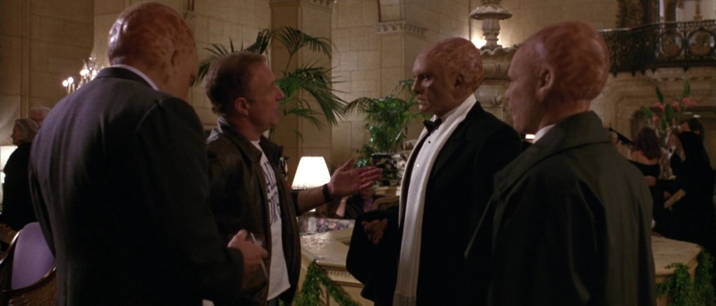 Чужая нация.1988.BDRip AVC msltel.mkv_snapshot_00.32.54.551.jpg