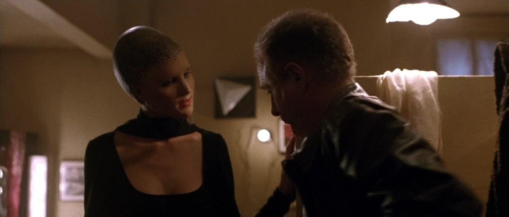 Чужая нация.1988.BDRip AVC msltel.mkv_snapshot_00.44.34.912.jpg