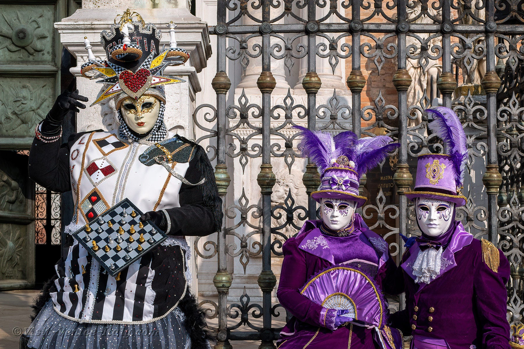 carnival-venice-2024-costume-masks-532.jpg