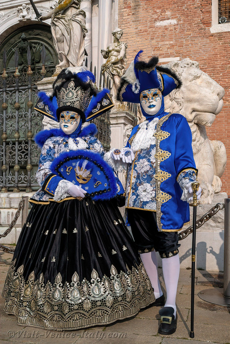 carnival-venice-2024-costume-masks-669.jpg