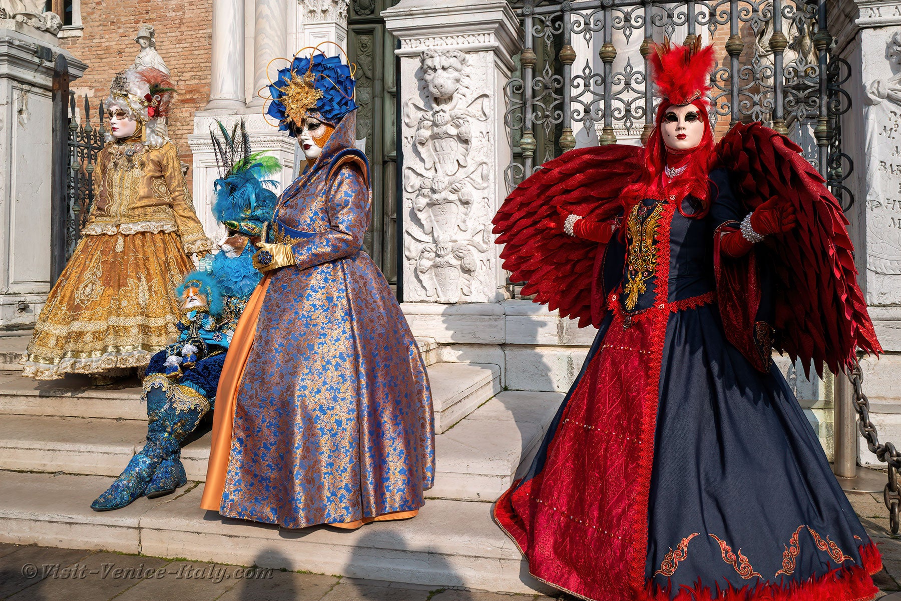 carnival-venice-2024-costume-masks-278.jpg