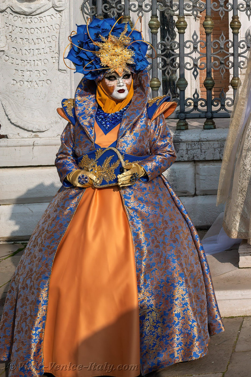 carnival-venice-2024-costume-masks-273.jpg