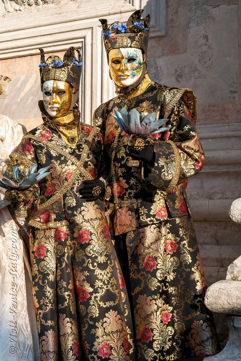carnival-venice-2024-costume-masks-149.jpg
