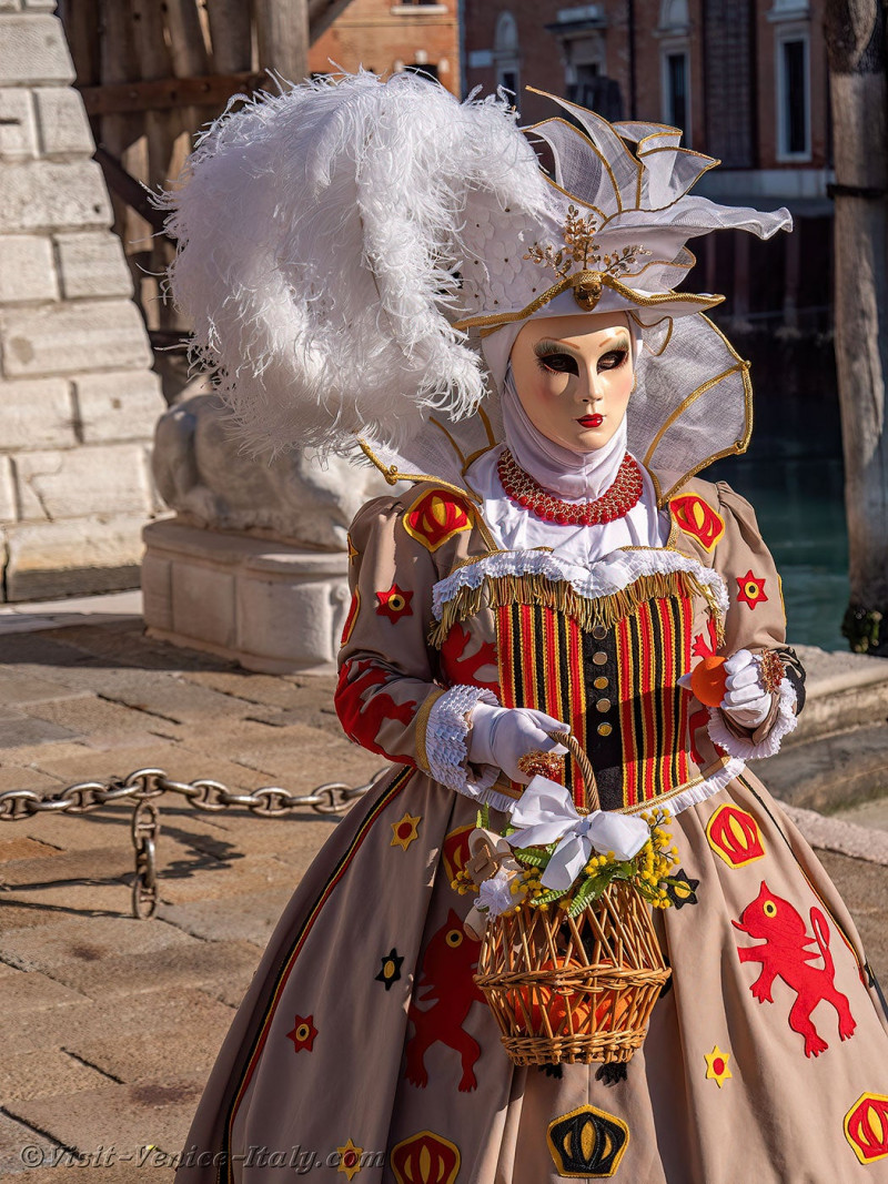 venice-carnival-mask-costume-arsenal-104.jpg