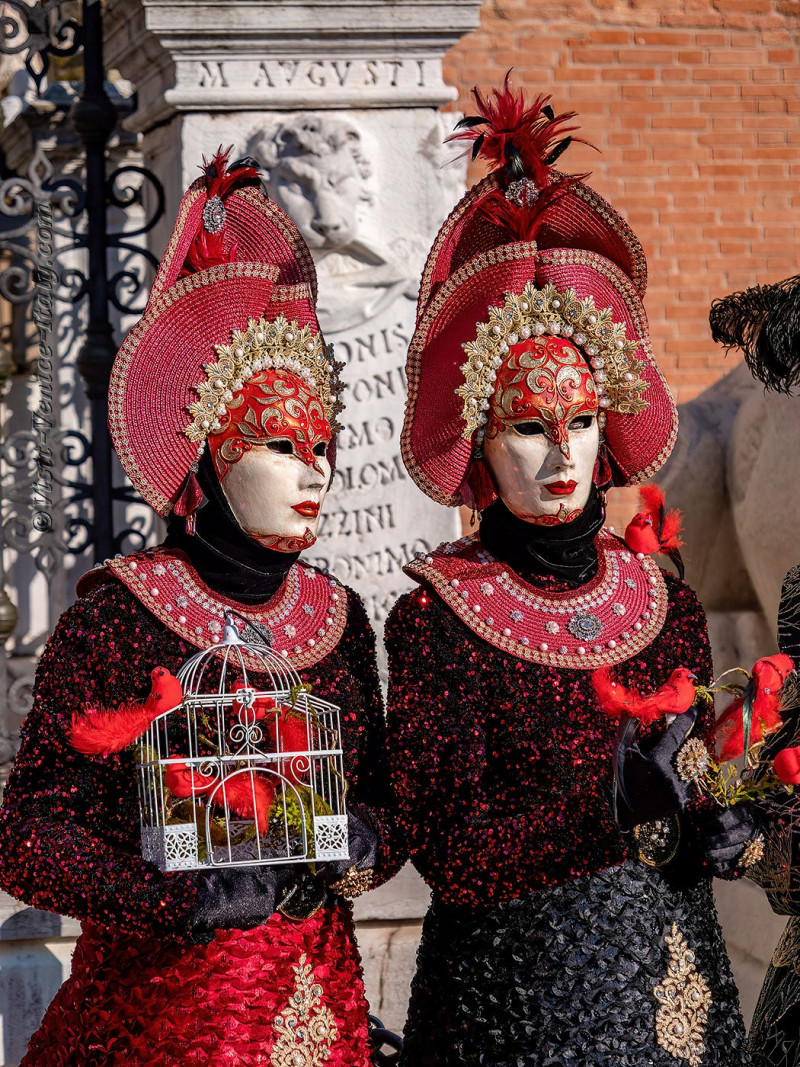 venice-carnival-mask-costume-arsenal-057.jpg