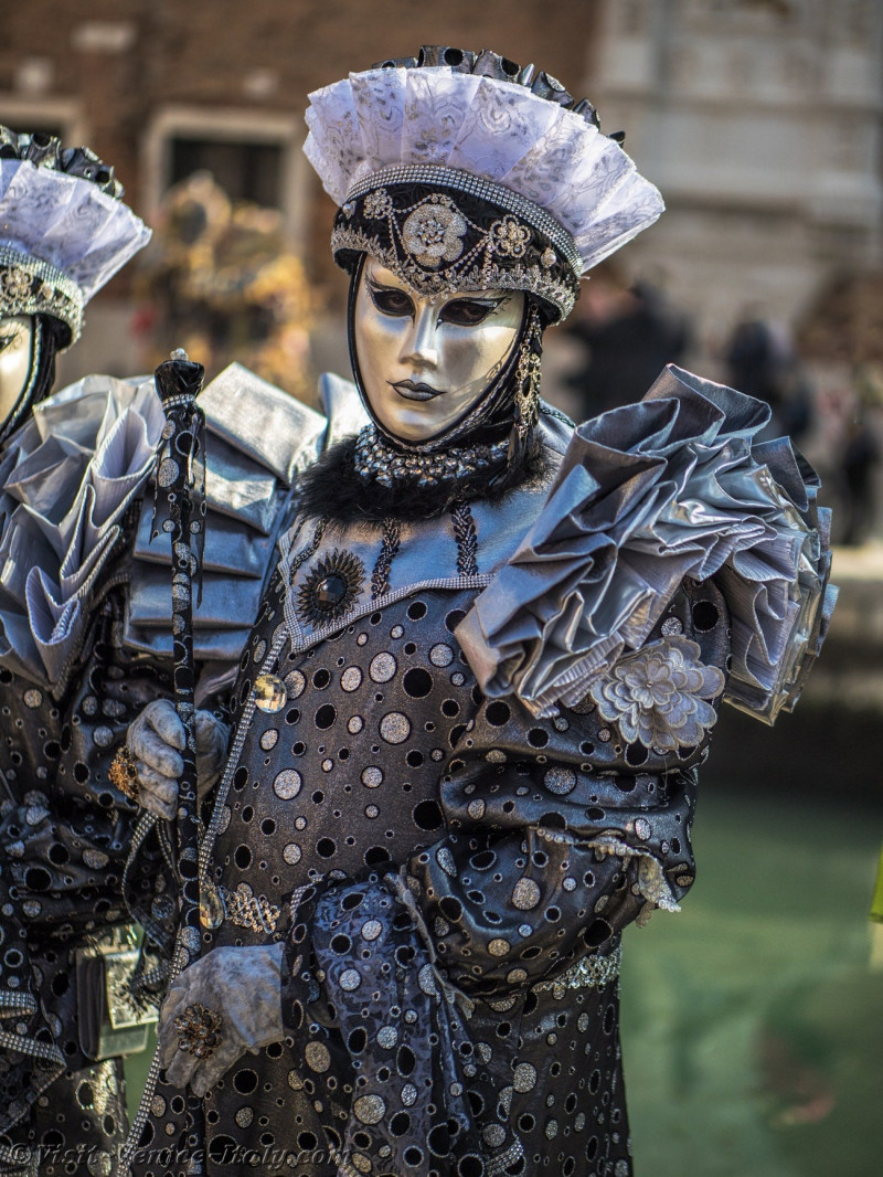 venice-carnival-mask-costume-0498.jpg