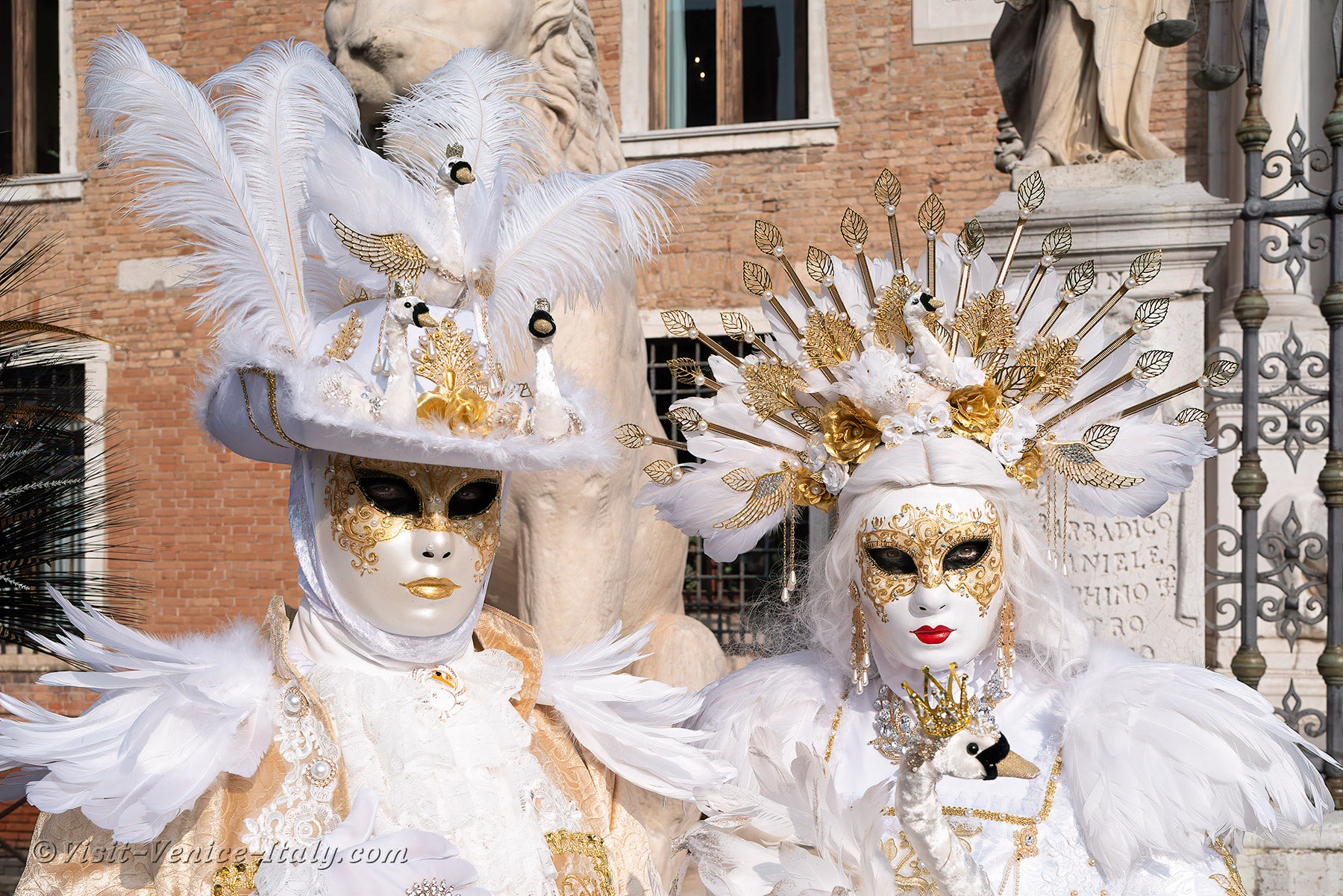 carnival-venice-2024-costume-masks-267.jpg