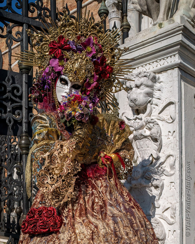 venice-carnival-mask-costume-arsenal-116.jpg