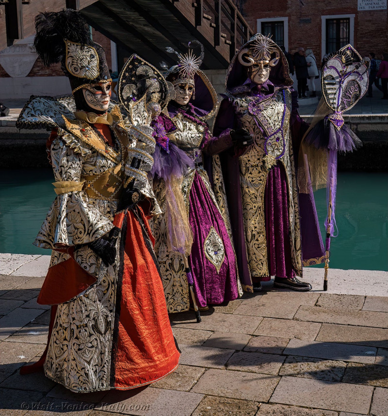 venice-carnival-mask-costume-arsenal-506.jpg
