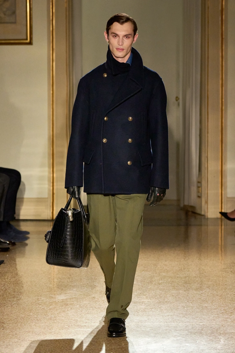00006-dunhill-fall-2025-menswear-credit-brand.webp
