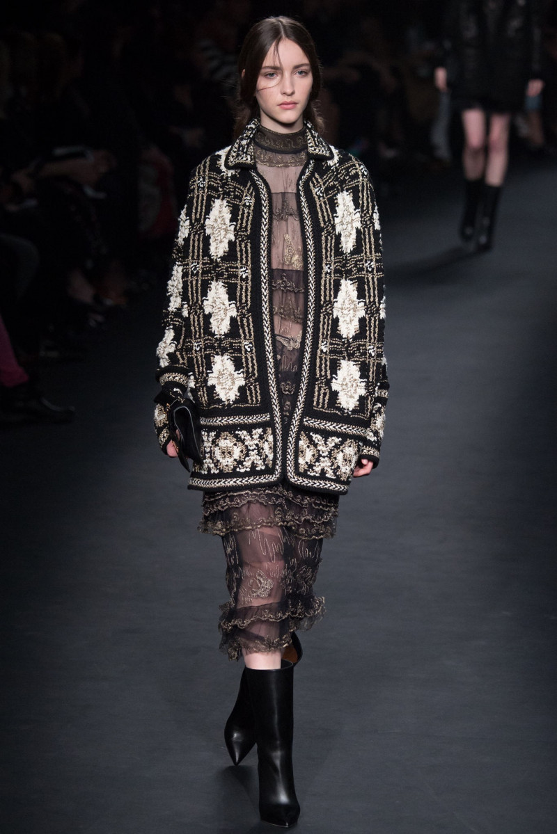 048-valentino.jpg