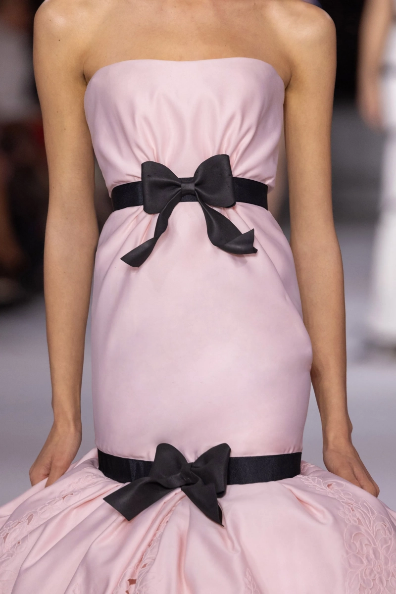 00056-celia-kritharioti-spring-2025-couture-details-credit-brand.webp