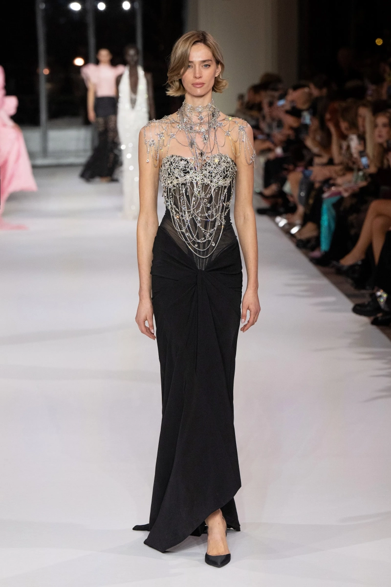00009-celia-kritharioti-spring-2025-couture-credit-brand.webp