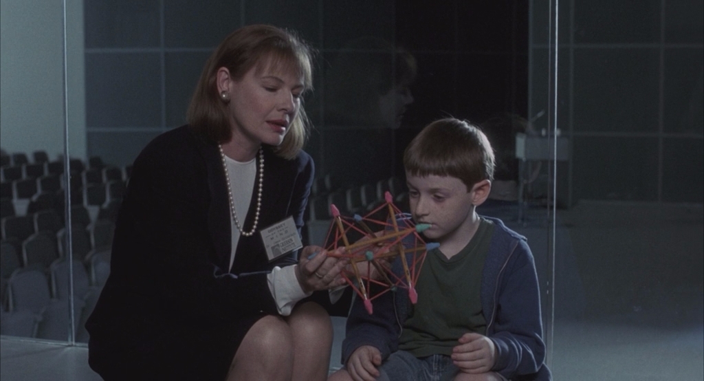 Маленький человек.1991.BDRip AVC msltel.mkv_snapshot_00.33.58.225.jpg