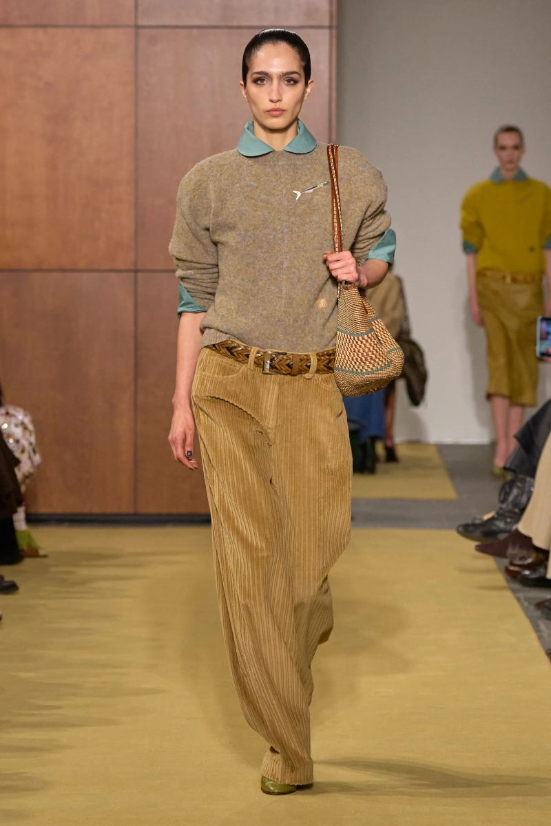 00002-tory-burch-fall-2026-ready-to-wear-credit-gorunway.webp