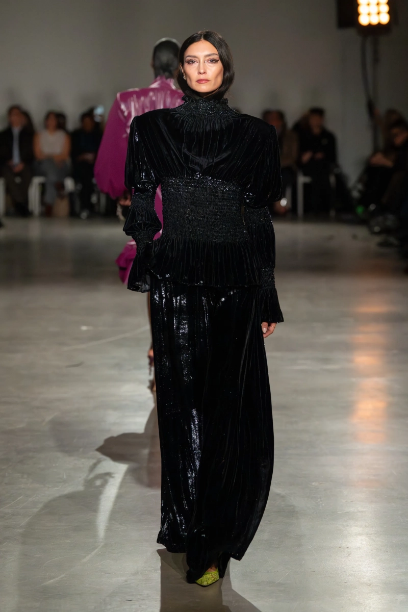 00035-christian-siriano-fall-2026-ready-to-wear-credit-gorunway.webp